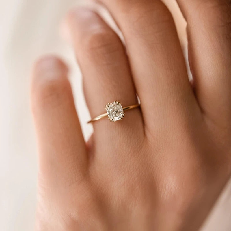 Bague élégante gros cristal