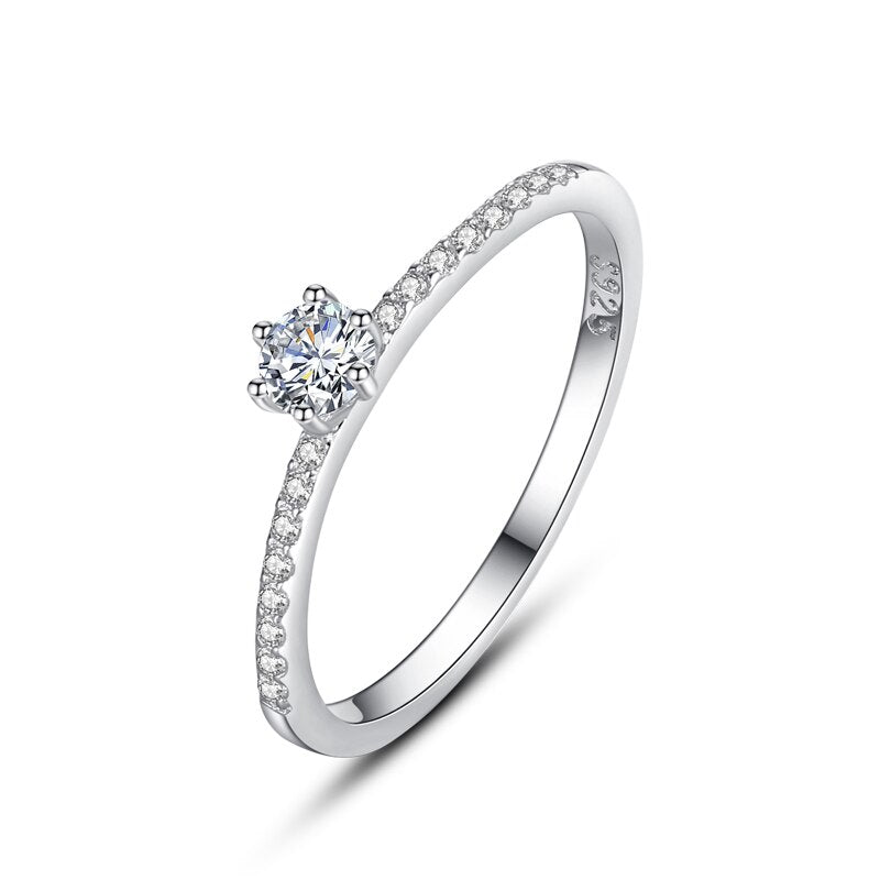 Bague classiques Zircon clair scintillant