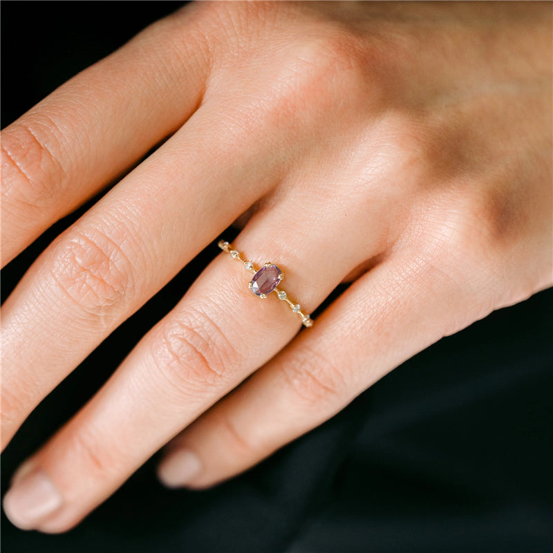 Bague fine en cristal violet